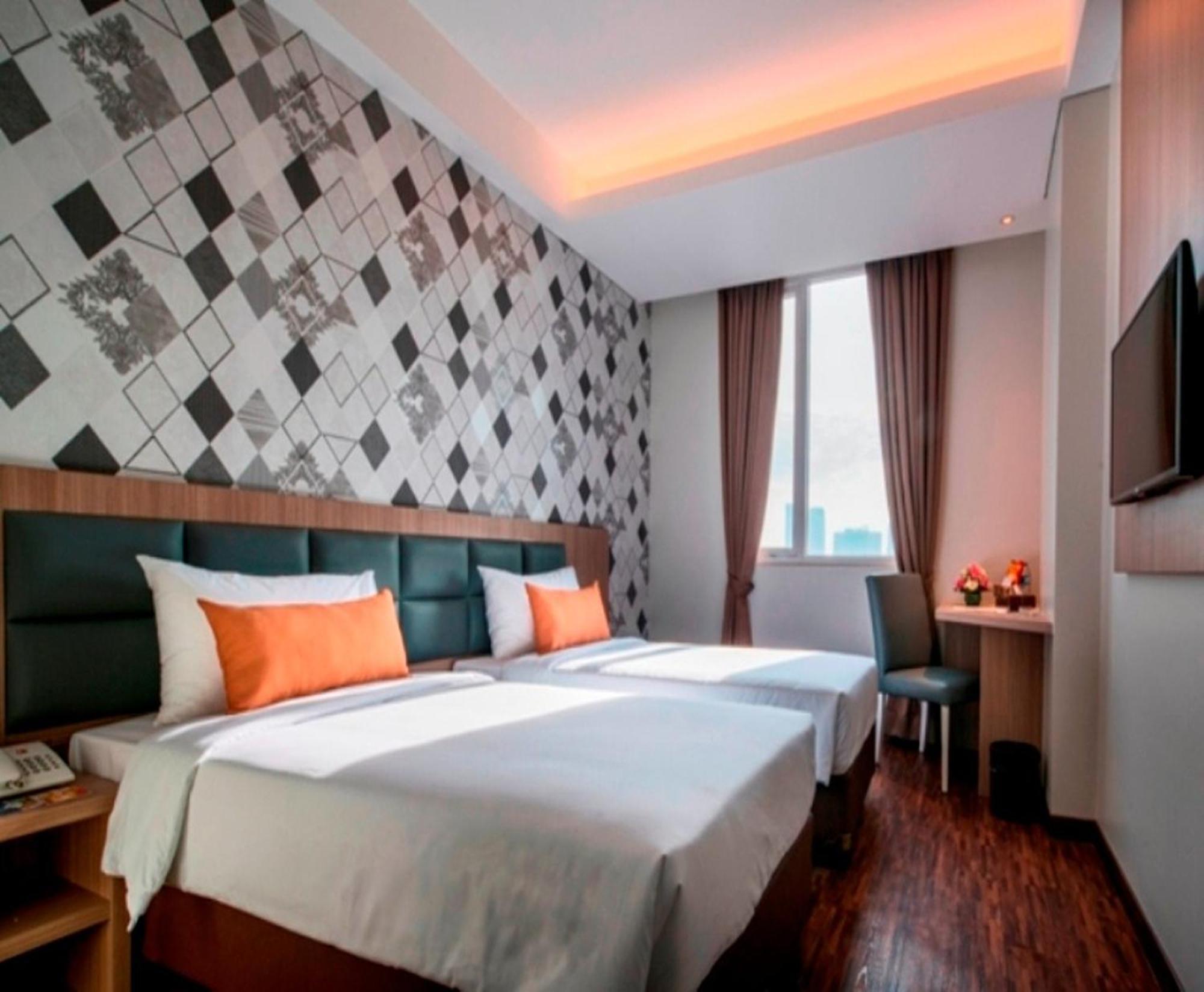 Hotel 88 Itc Fatmawati Jakarta By Wh Luaran gambar