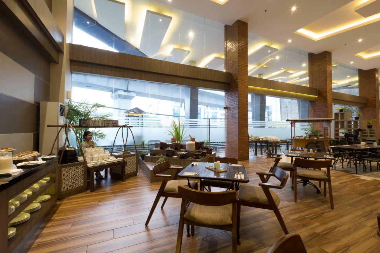 Hotel 88 Itc Fatmawati Jakarta By Wh Luaran gambar